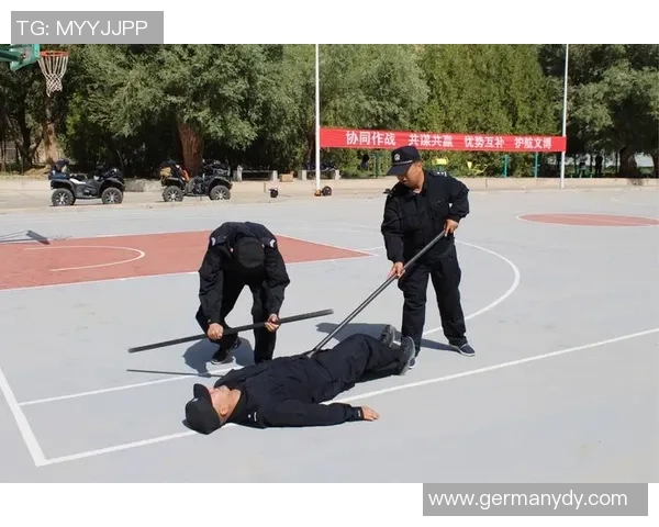 广州滑板队战术之争引发热议球迷与专家各执己见