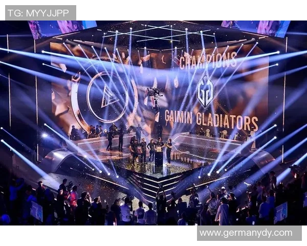 杨娜在DOTA2世界的成长与挑战深度探讨